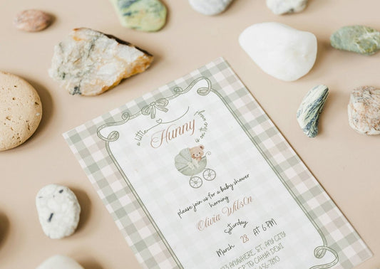 Little Hunny Invitation - MintyInvites