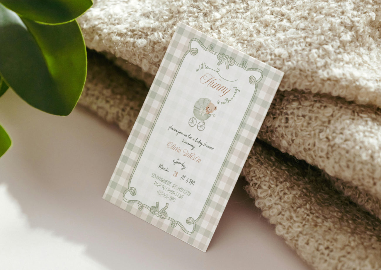 Little Hunny Invitation - MintyInvites